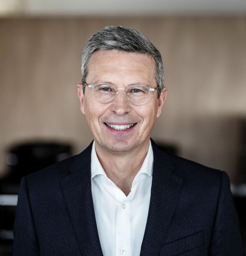 Dr. Thomas Gauly
