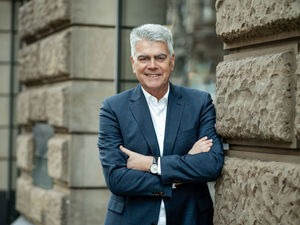 Dr. Felix Dörr